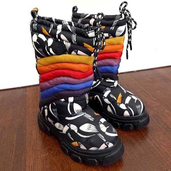 NWT FARM Rio Graphic Toucans Puffy Tall Boot in Black Multi Sz 8 - Picture 6 of 17